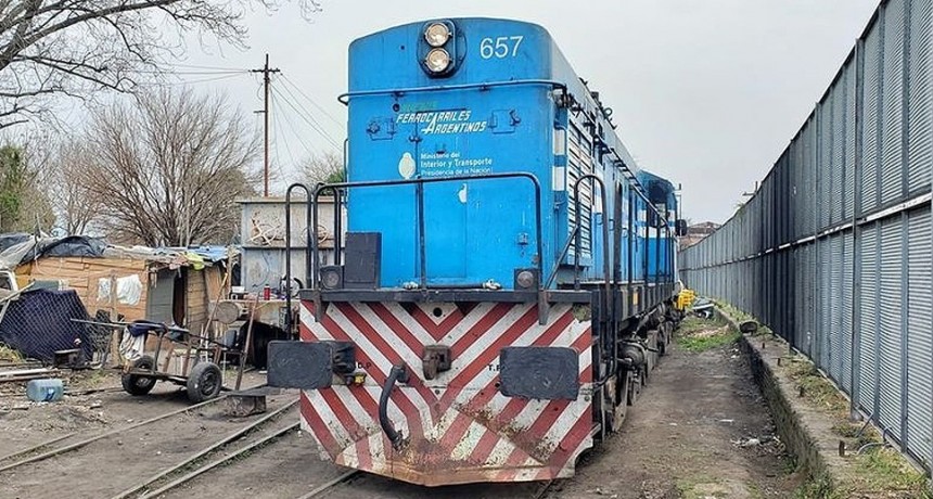EL TREN MITRE TIGRE SIGUE SIN SERVICIO POR LA TOMA DE TERRENOS FERROVIARIOS