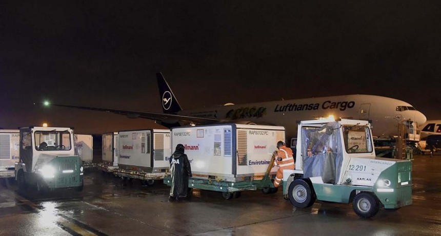 EN LAS ÚLTIMAS 48 HORAS LLEGARON AL PAÍS MÁS DE 4 MILLONES DE VACUNAS
