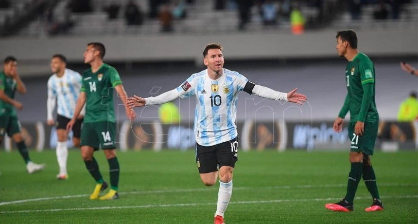MESSI SUPERÓ EL RÉCORD DE PELÉ COMO MÁXIMO GOLEADOR EN SELECCIONES SUDAMERICANAS
