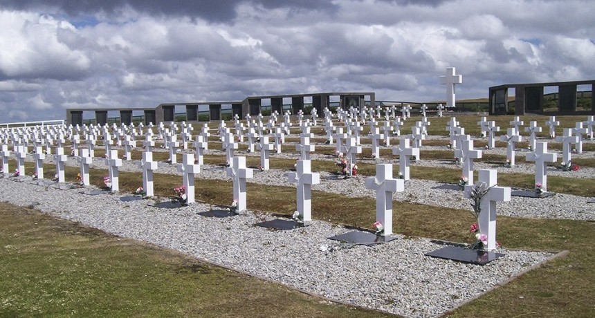 IDENTIFICARON LOS RESTOS DE SEIS SOLDADOS ARGENTINOS INHUMADOS EN LAS ISLAS MALVINAS