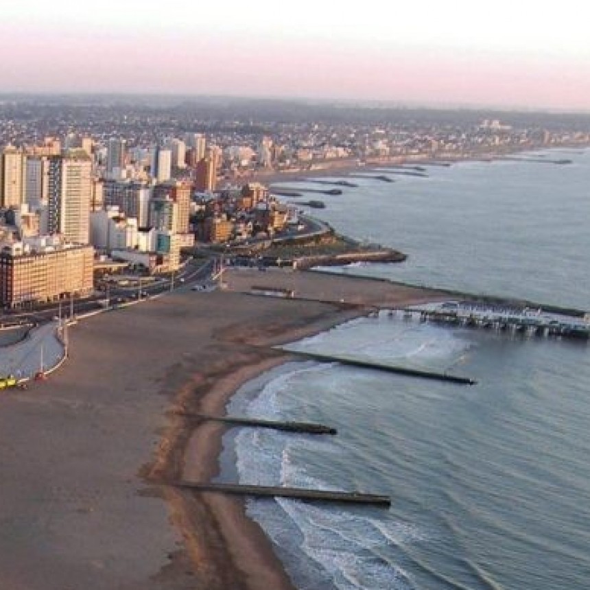 FIN DE SEMANA LARGO: ANTICIPAN QUE MAR DEL PLATA “VA A EXPLOTAR” DE TURISMO