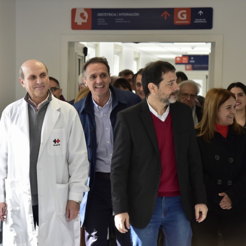 FERNANDO MOREIRA Y GABRIEL KATOPODIS INAUGURARON LAS NUEVAS ÁREAS DE PEDIATRÍA Y OBSTETRICIA EN EL HOSPITAL THOMPSON