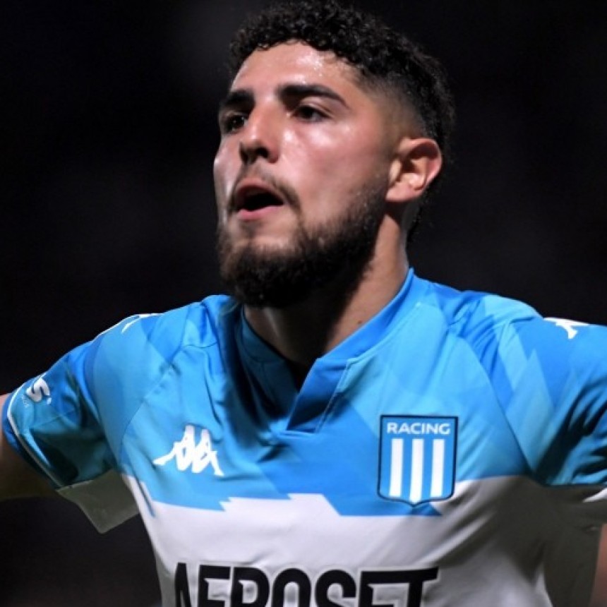 RACING VENCIÓ A PLATENSE Y SIGUE PRENDIDO EN LA LUCHA DEL CAMPEONATO