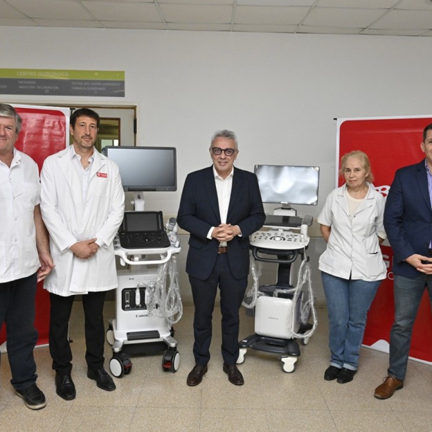 INVERSIÓN EN SALUD: JULIO ZAMORA PRESENTÓ DOS ECÓGRAFOS DIGITALES PARA EL HOSPITAL MATERNO INFANTIL 