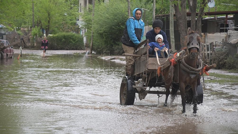 CERCA DE 5 MIL PERSONAS SIGUEN EVACUADAS EN LA MATANZA