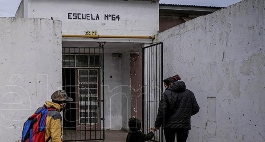 PARA FORTALECER EL APRENDIZAJE, EN ESCUELAS BONAERENSES ENSEÑAN LOS SÁBADOS Y A CONTRATURNO