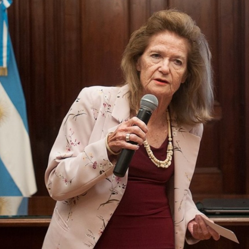 LA JUEZA HIGHTON DE NOLASCO RENUNCIÓ A LA CORTE SUPREMA