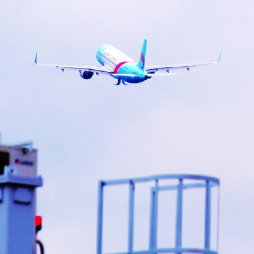 DESDE ESTE MARTES SE ELIMINAN LOS CUPOS DE INGRESO A ARGENTINA PARA EL TRANSPORTE AÉREO