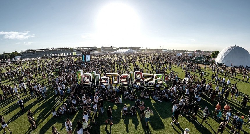 VUELVE LOLLAPALOOZA CON FOO FIGHTERS, MILEY CYRUS, BIZARRAP, NICKI NICOLE, L-GANTE Y WOS