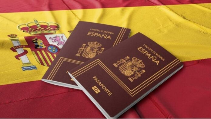 ENTRÓ EN VIGENCIA EN ESPAÑA LA LEY DE NIETOS: ¿CÓMO EMPEZAR EL TRÁMITE DE LA CIUDADANÍA?