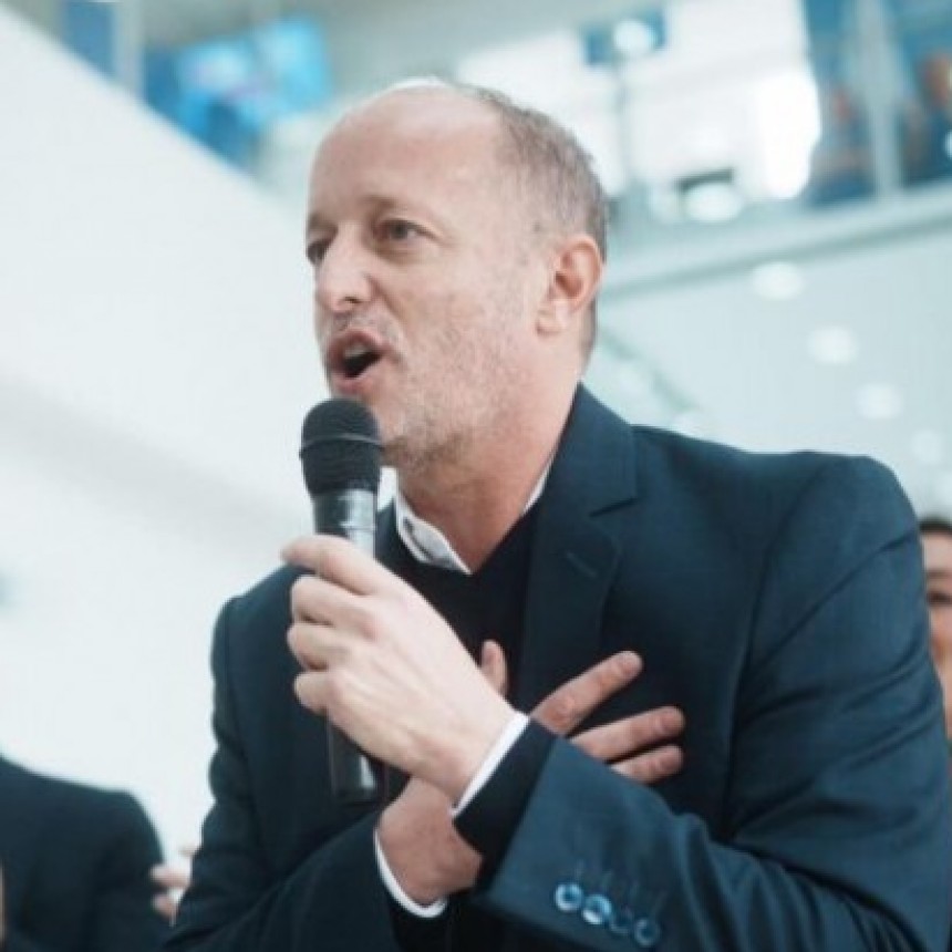 MARTÍN INSAURRALDE RENUNCIÓ A SU CANDIDATURA EN LOMAS DE ZAMORA TRAS EL ESCÁNDALO