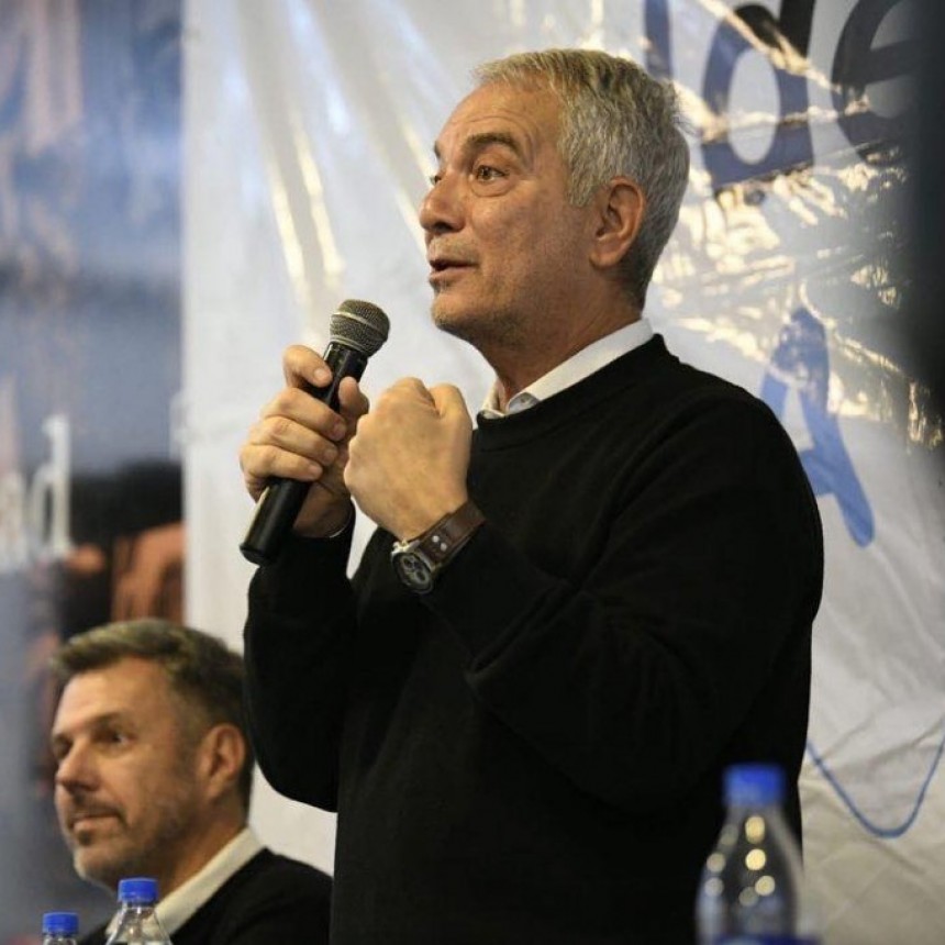 LA PLATA: JULIO ALAK ASEGURA QUE ESTÁ 1.800 VOTOS POR ARRIBA DE GARRO