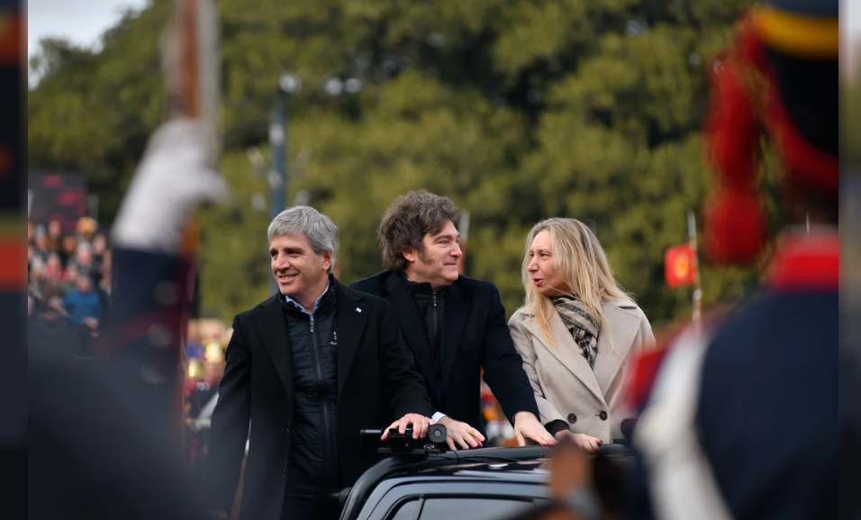 PARA FRENAR EL DÓLAR, EL GOBIERNO LIQUIDÓ CASI LA MITAD DE LAS DIVISAS QUE ACUMULÓ POR LA QUITA DE RETENCIONES