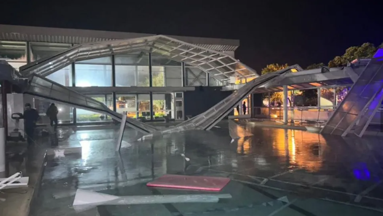 VIOLENTO TEMPORAL EN EL CENTRO BONAERENSE: LLUVIAS, RAYOS Y TECHOS VOLADOS