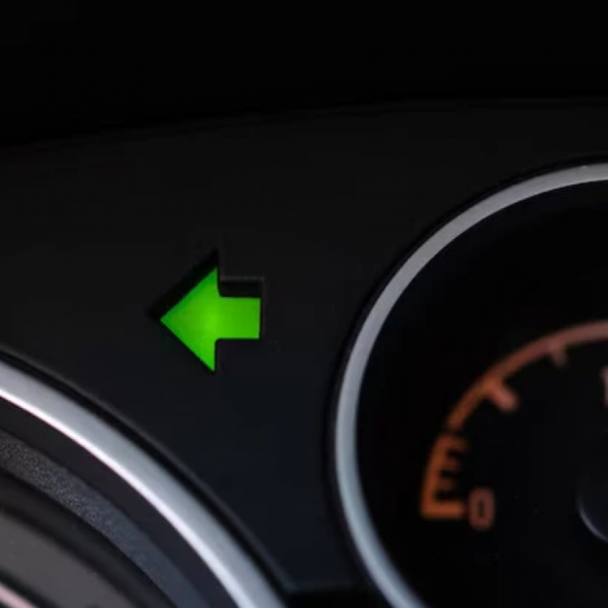 COMUNICACIÓN AL VOLANTE: 7 DE 10 CONDUCTORES ADMITEN SEÑALIZAR CORRECTAMENTE SUS MANIOBRAS