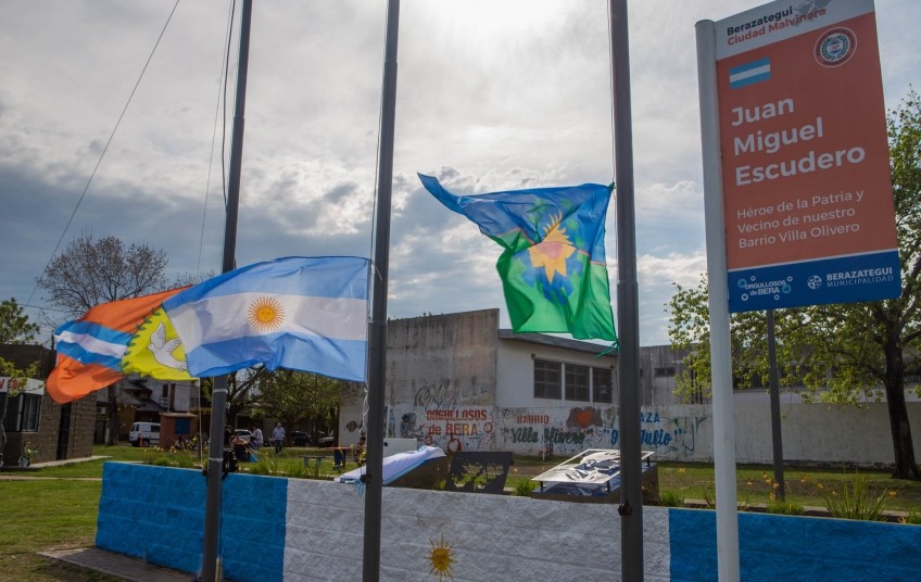 HOMENAJE A HÉROES DE MALVINAS