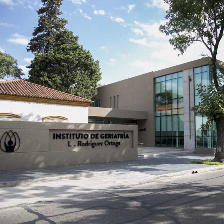 JORGE MACRI: “ESTAMOS ORGULLOSOS DE TENER EL MEJOR HOSPITAL GERIÁTRICO DEL PAÍS”