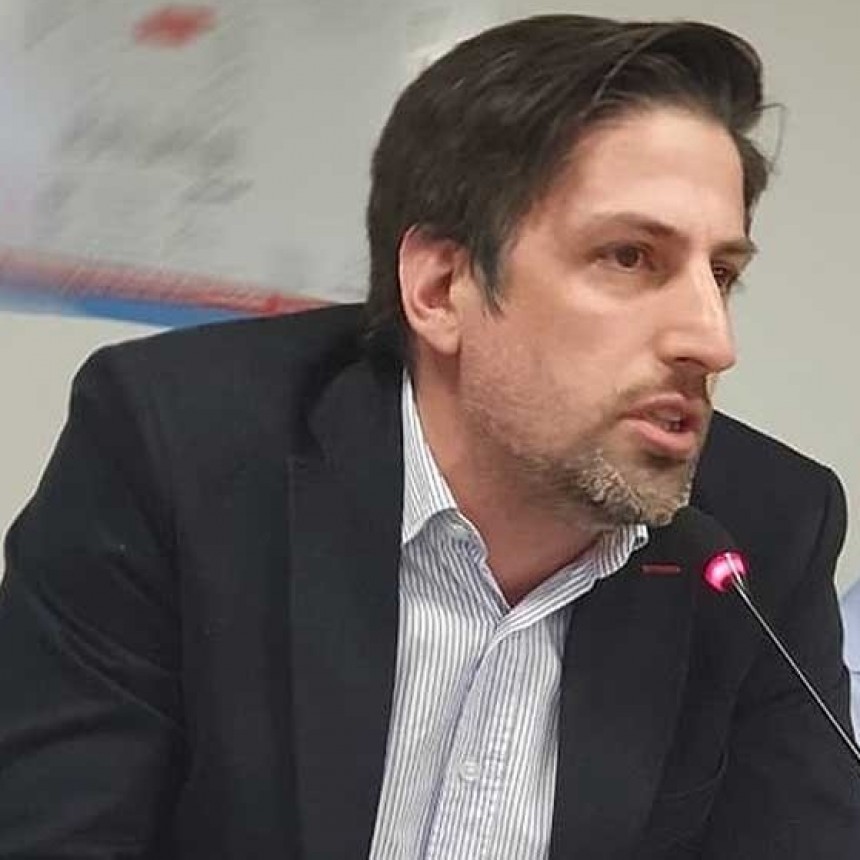 NICOLÁS TROTTA: 