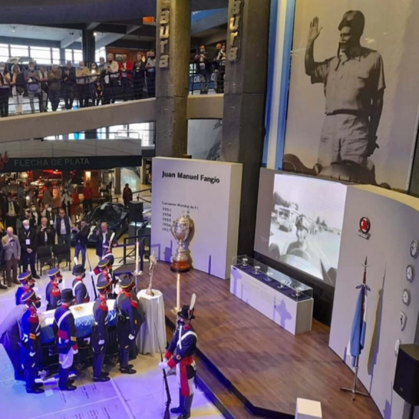 TRASLADARON LOS RESTOS DE JUAN MANUEL FANGIO A SU MUSEO EN BALCARCE