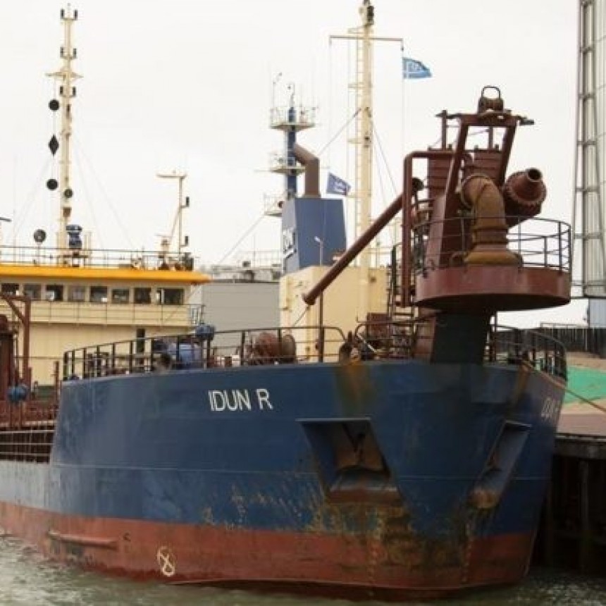 COMIENZAN LA OBRA DE DRAGADO DE LA ENTRADA AL PUERTO DE MAR DEL PLATA