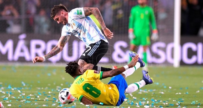 LA SELECCIÓN ARGENTINA EMPATÓ CON BRASIL Y SE CLASIFICÓ AL MUNDIAL DE QATAR POR LA DERROTA DE CHILE