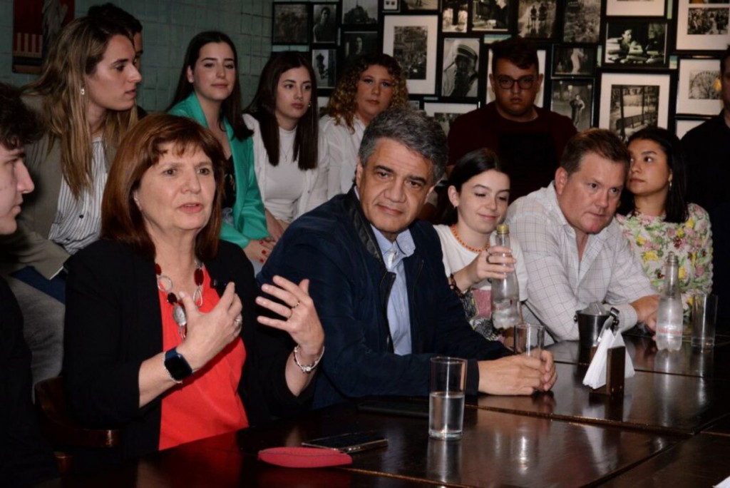 PATRICIA BULLRICH AMENAZÓ CON GOLPEAR A FELIPE MIGUEL: 