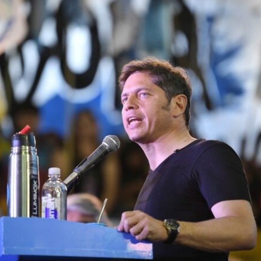 KICILLOF FELICITÓ A MILEI Y HABLÓ DEL “COMPROMISO IRRESTRICTO CON LA MEMORIA”