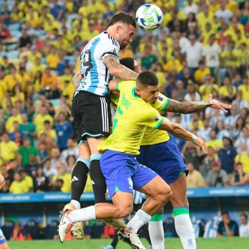 NICOLAS OTAMENDI GANA SOBRE TODA LA DEFENSA DE BRASIL