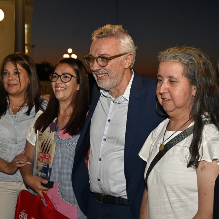 JULIO ZAMORA RECONOCIÓ LA LABOR DE DOCENTES DE TIGRE