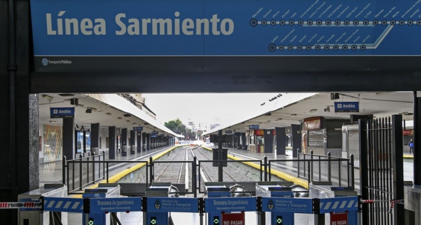 FERROVIARIOS REALIZAN UN PARO DE 24 HORAS EN EL TREN SARMIENTO EN RECLAMO DE MEJORES CONDICIONES LABORALES