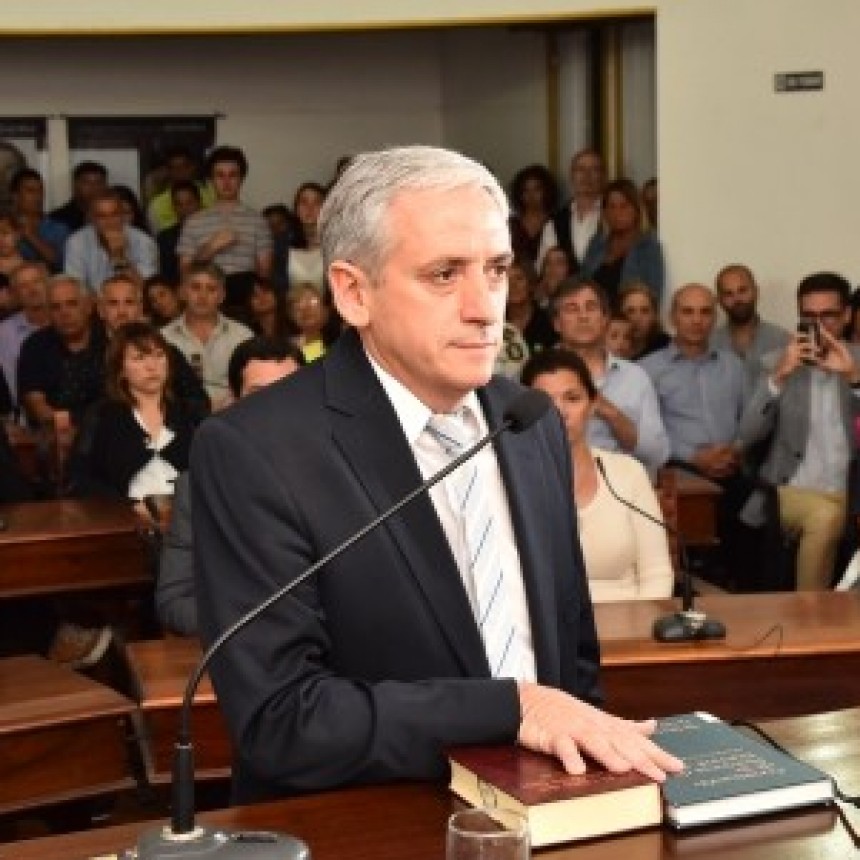 JAVIER GASTÓN JURÓ COMO INTENDENTE