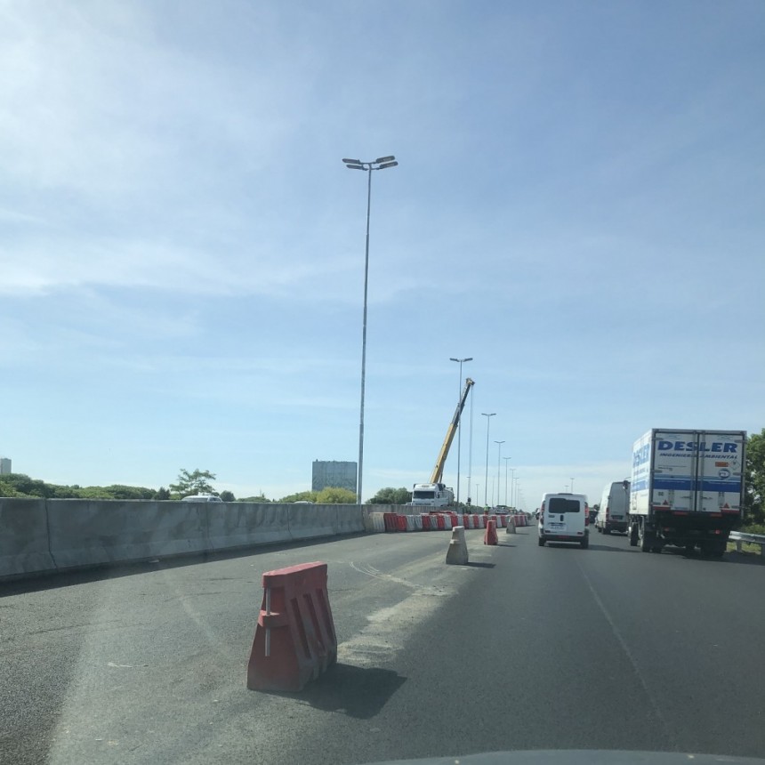 SIN TERMINARLO DIETRICH HABILITÓ EL TERCER CARRIL DEL ACCESO A TIGRE