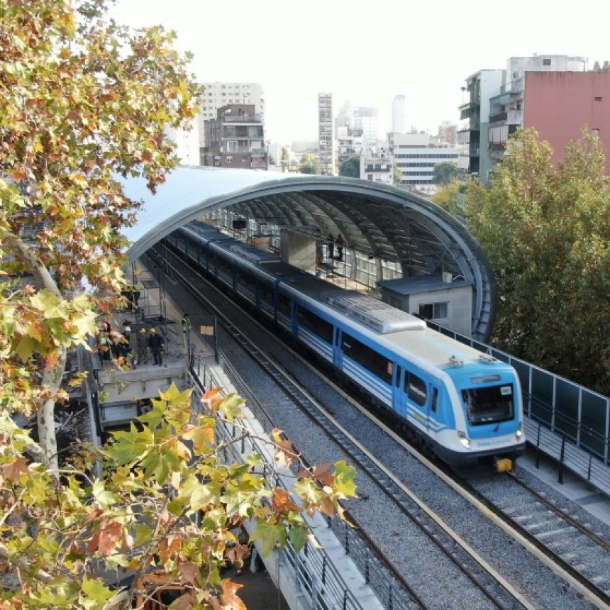 FRENAN POR 180 DÍAS LOS AUMENTOS DE BOLETO EN TRENES Y COLECTIVOS EN EL ÁREA METROPOLITANA DE BUENOS AIRES