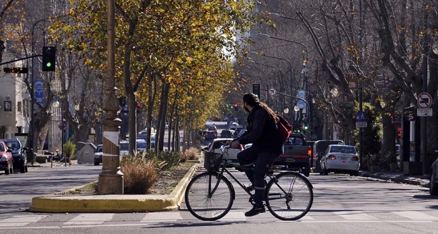 LA PLATA PROPONE RECORRER LA CIUDAD EN BICICLETA CON CIRCUITOS GUIADOS PARA LAS VACACIONES
