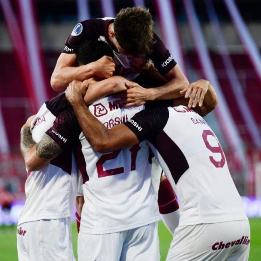   LANÚS VAPULEÓ A INDEPENDIENTE Y SE METIÓ EN LAS SEMIFINALES DE LA COPA SUDAMERICANA