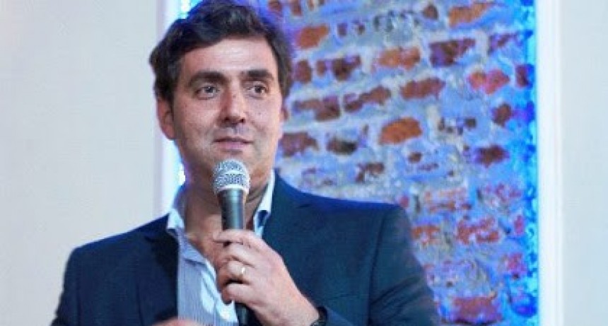 REUNIÓN DEL INTENDENTE DE LUJÁN CON EMPRESARIOS TEXTILES 