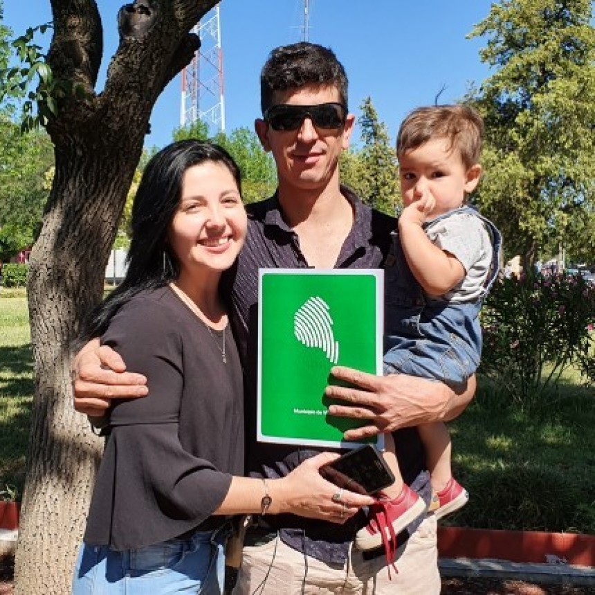 MÁS DE 100 FAMILIAS DE VILLARINO RECIBIERON SU PROPIO TERRENO