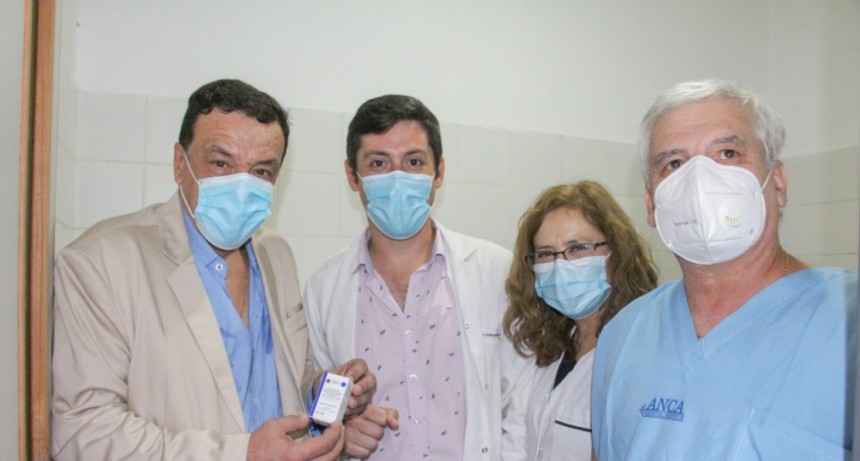EN ZÁRATE CÁFFARO RECIBIÓ LA PRIMERA TANDA DE VACUNAS QUE LLEGARON AL HOSPITAL VIRGEN DEL CARMEN PARA UTILIZARSE CONTRA EL COVID-19