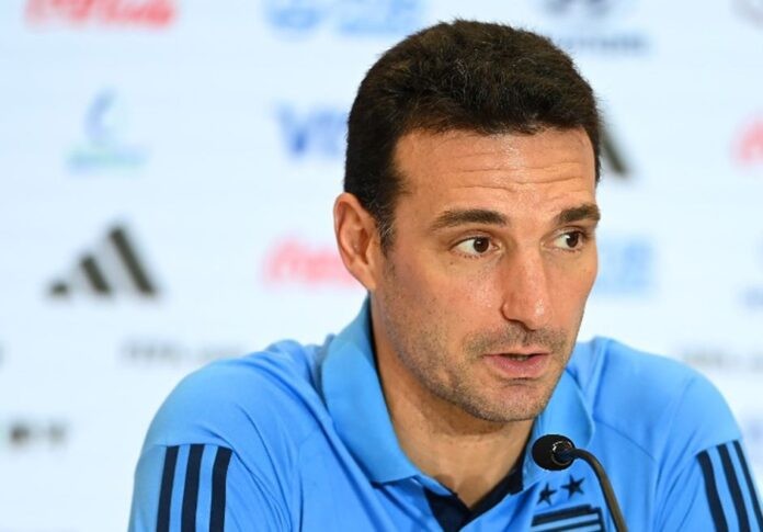 SCALONI DEFENDIÓ LA ACTITUD DE LA SELECCIÓN Y CONFIRMÓ QUE DI MARÍA Y DE PAUL “ESTÁN DISPONIBLES”