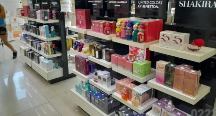 LAS VENTAS MINORISTAS PYME CAYERON 1,7% INTERANUAL EN NOVIEMBRE: LOS RUBROS MÁS AFECTADOS